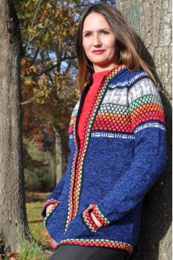 Veste femme ample avec sa capuche