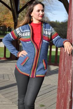 Veste femme en laine d’alpaga : élégante, douce et chaleureuse.