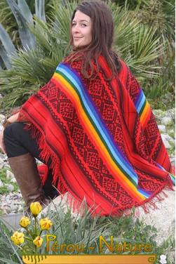 Authentique poncho Tawantinsuyo.